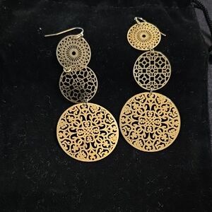 Elegant Gold Filigree Dangle Earrings